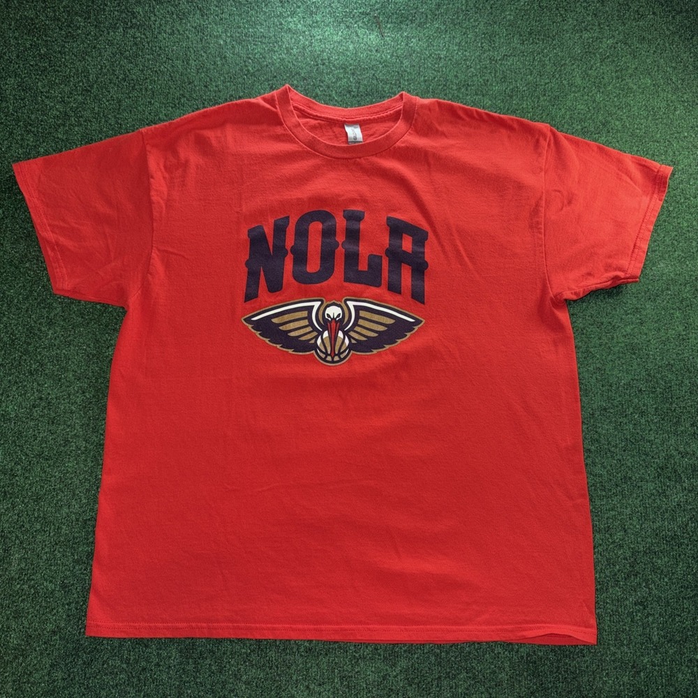 Nola Pelicans Basketball T Shirt Men's XL Red Graphic T